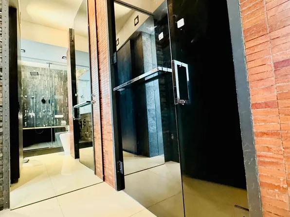 119-49 Union Tnpk image 9 of 14