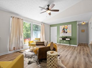 220 Cheree Loop, Tennessee Ridge, TN 37175