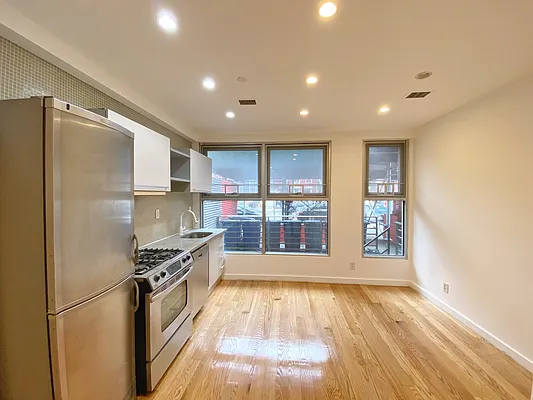 Rented by Ideal Properties Group | media 5