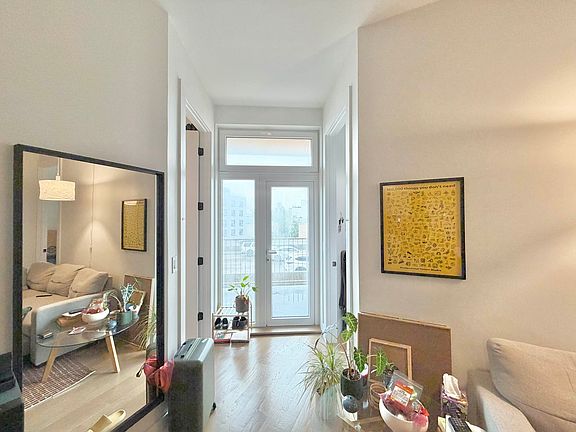 4th image of 391 Meeker Ave APT 3B