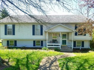 2237 Redbud Ln, Paris, KY 40361