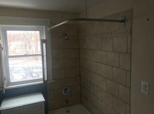 584 Pompton Ave FLOOR 2, Cedar Grove, NJ 07009