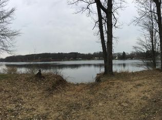 10960 Lewis Dr, Cement City, MI 49233