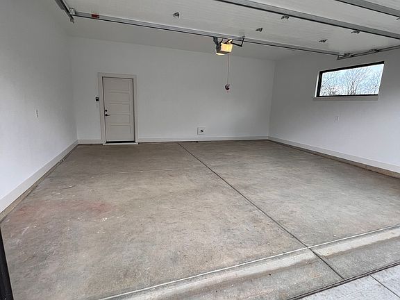 5th image of 16518 Deerpath Way