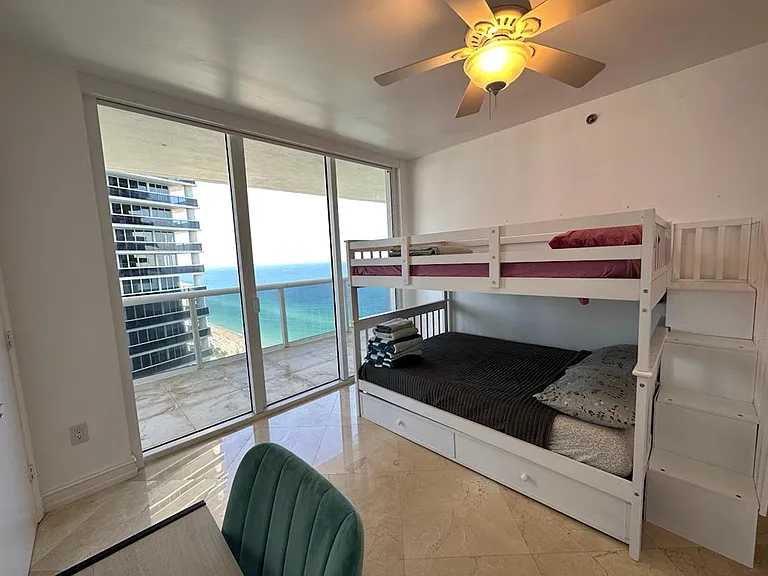 1830 S Ocean Dr — Photo 9