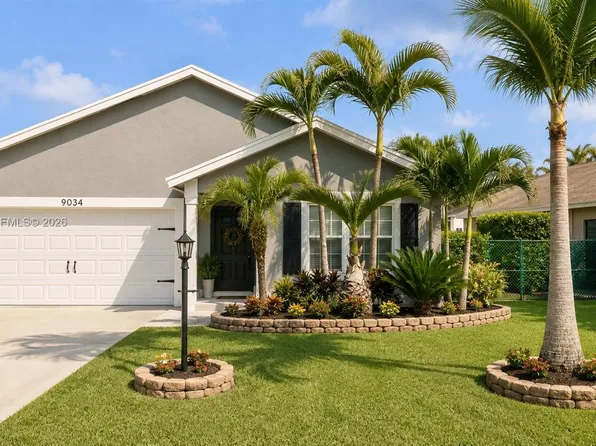 9034 SW Caprice Cir, Stuart, FL 34997