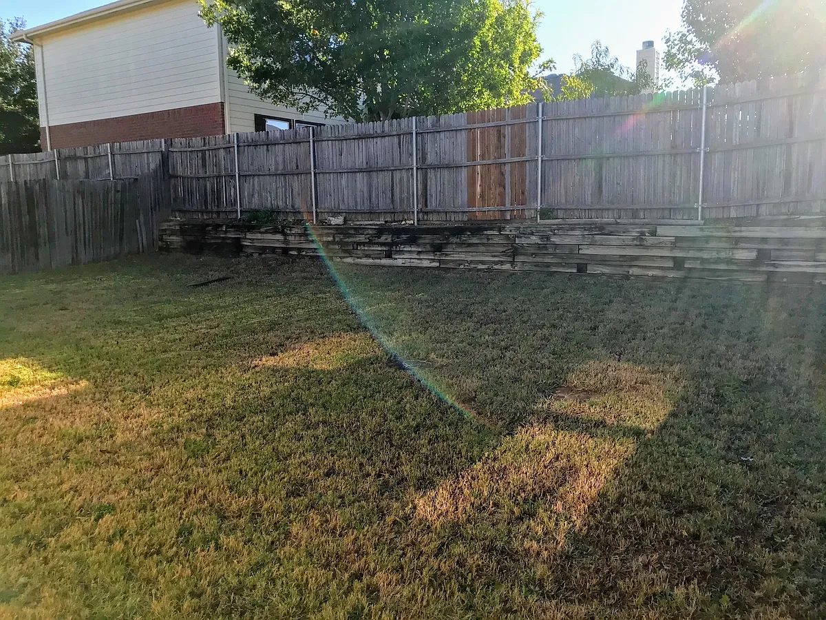 Building Photo - 6848 Valley Creek Dr