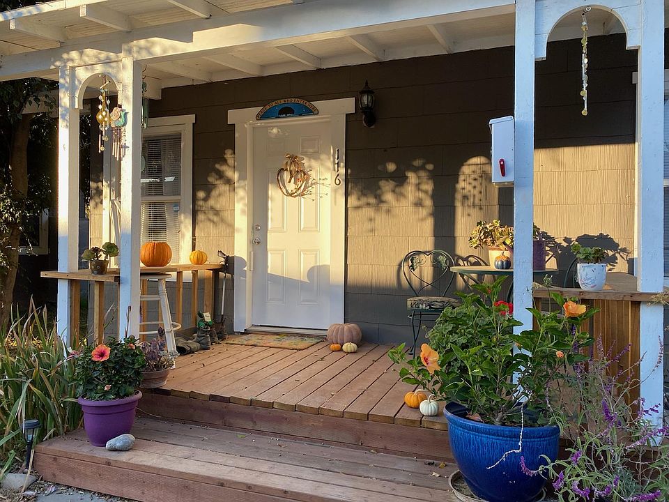 1st image of 116 N Ventura Ave