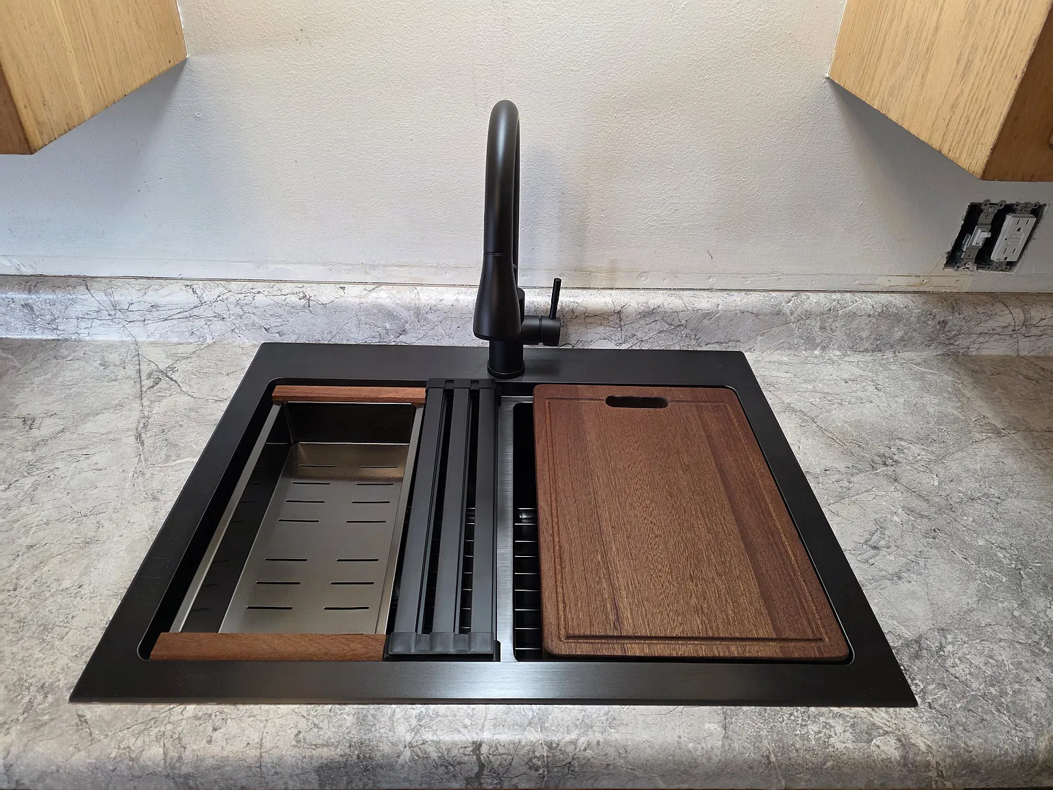 2 bed, 1000 sqft, $1,300 — Photo 4