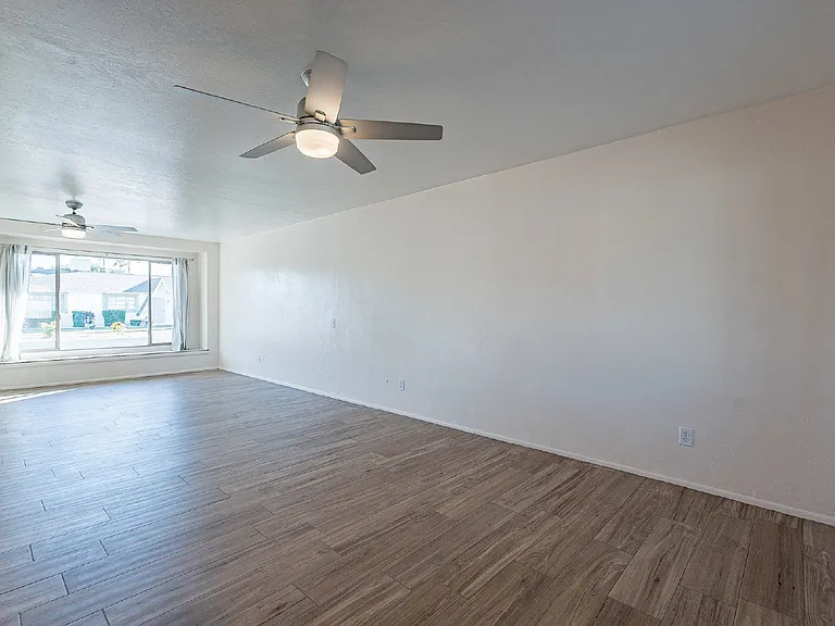 8416 E Rancho Vista Dr — Photo 15