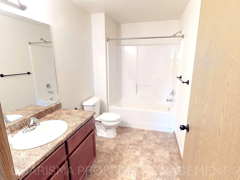 Gaspar Apartments — Photo 38