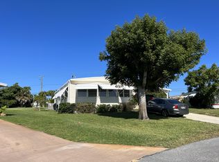 7086 SE Bluebird Cir, Hobe Sound, FL 33455