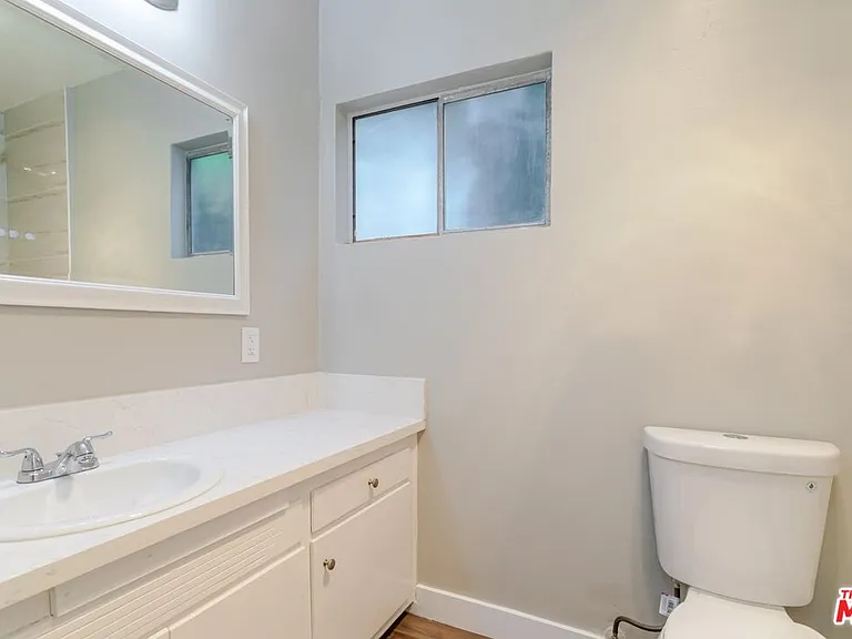 420 N Market St #15 — Photo 21