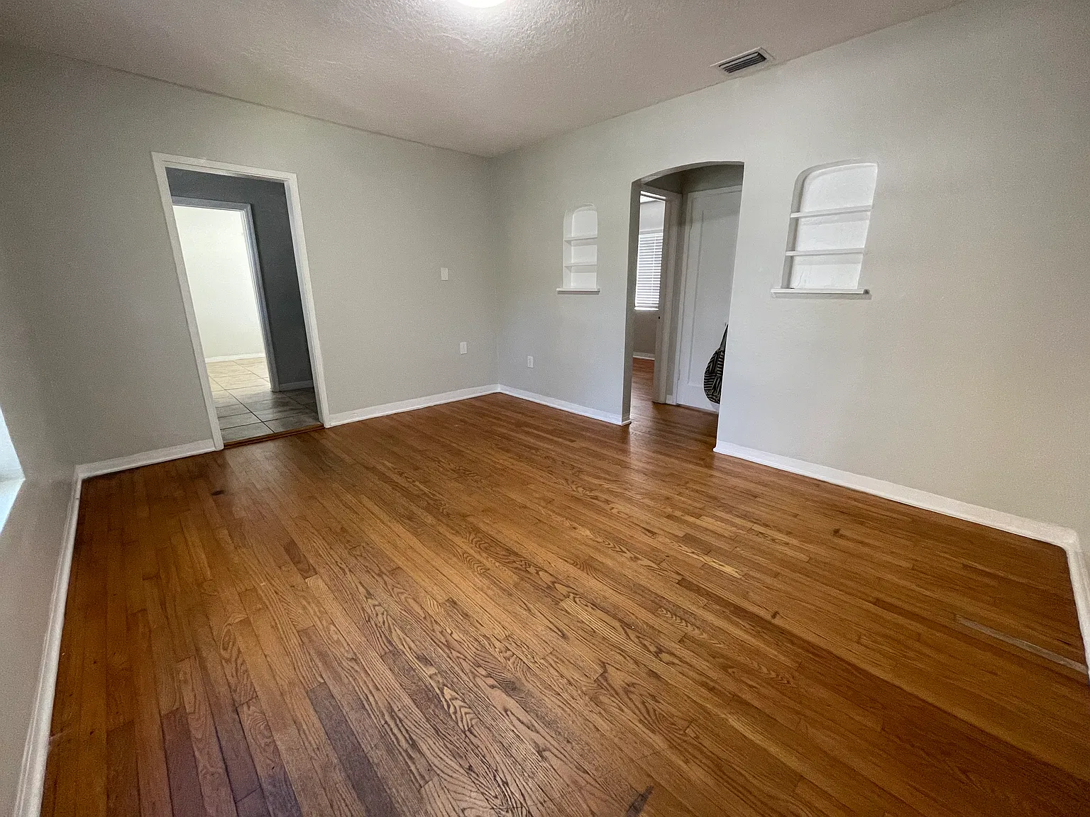 2 bed, $2,500 — Photo 3