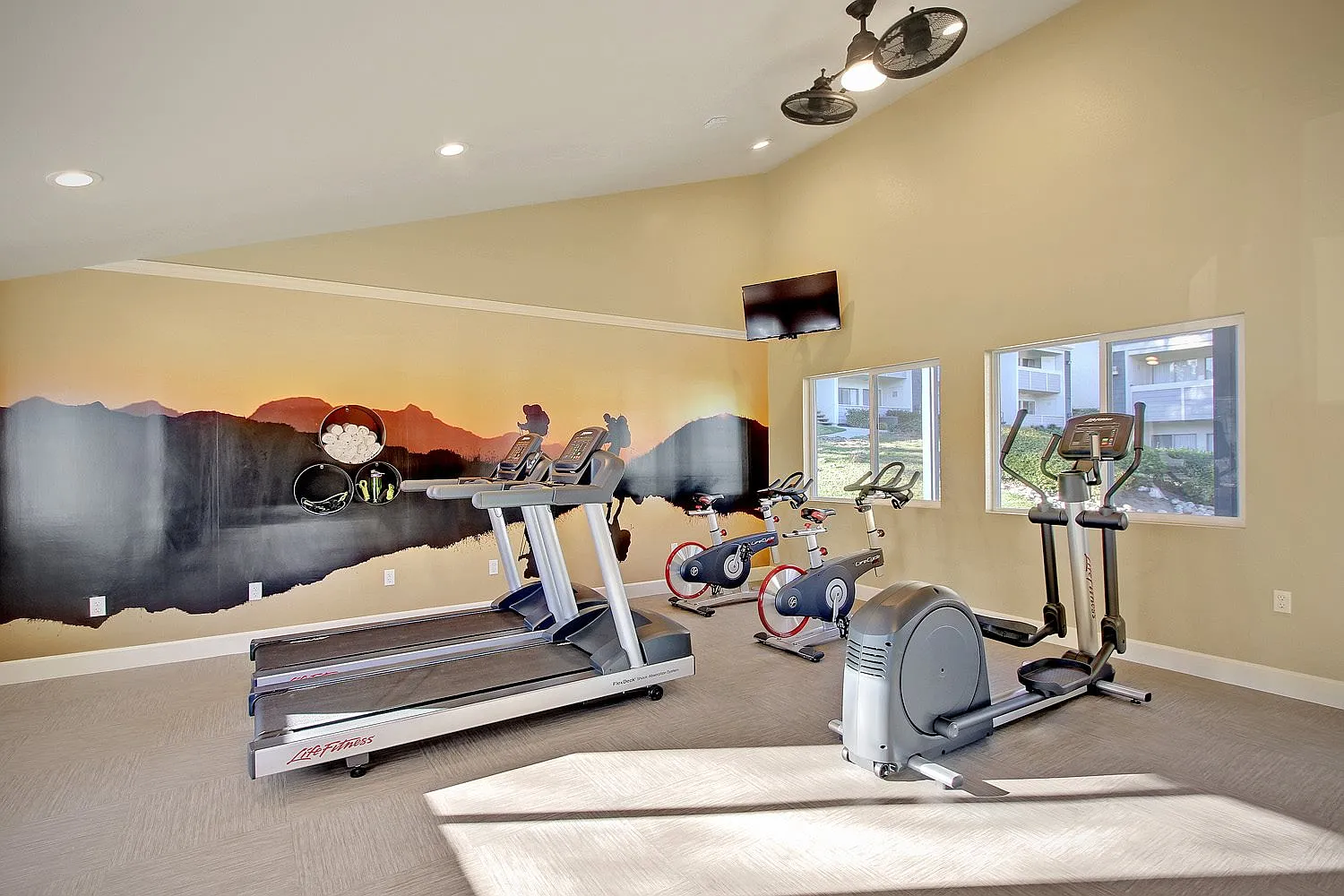2 bed, 923 sqft, $2,750 — Photo 4