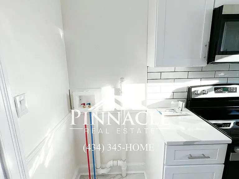 702 Mansfield Ave — Photo 11