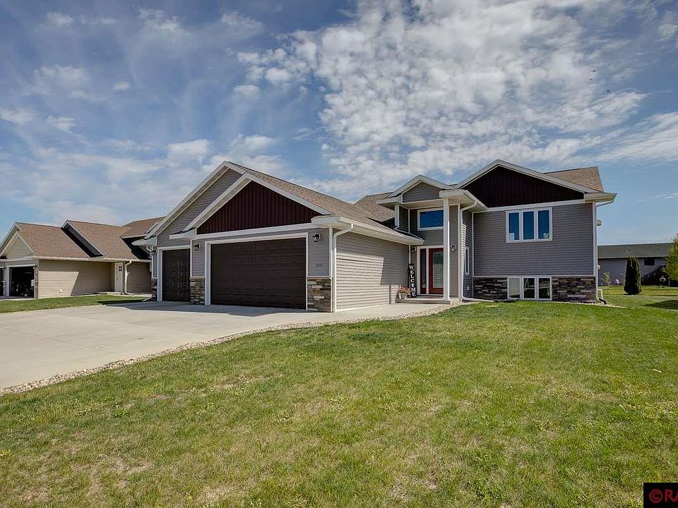 1st image of 105 Pelican Ct