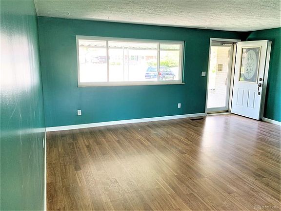 4th image of 5506 Raymond Ct