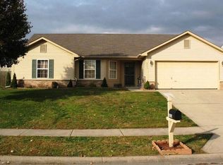 8006 N Sunset Ct, Columbus, IN 47201