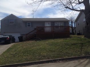 911 Drury Ln, Perryville, MO 63775