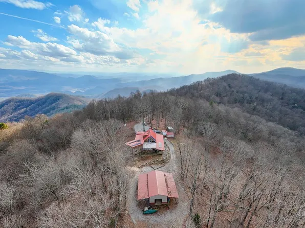 795 Porterfield Gap Rd, Robbinsville, NC 28771