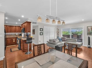 8335 SW 72nd Ave APT 312D, Miami, FL 33143