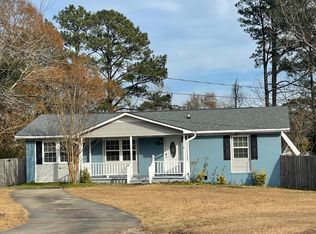 113 Yorkshire Dr, Jacksonville, NC 28546