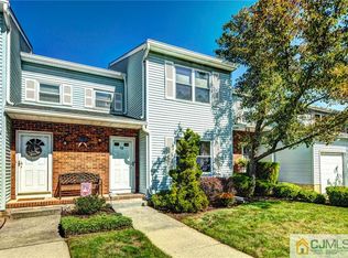 12 Hemlock Dr, Jamesburg, NJ 08831