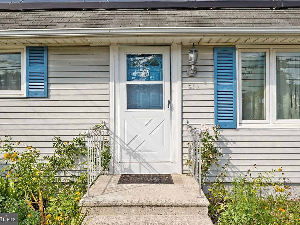 257 Crosswicks Rd, Bordentown, NJ 08505 Zillow