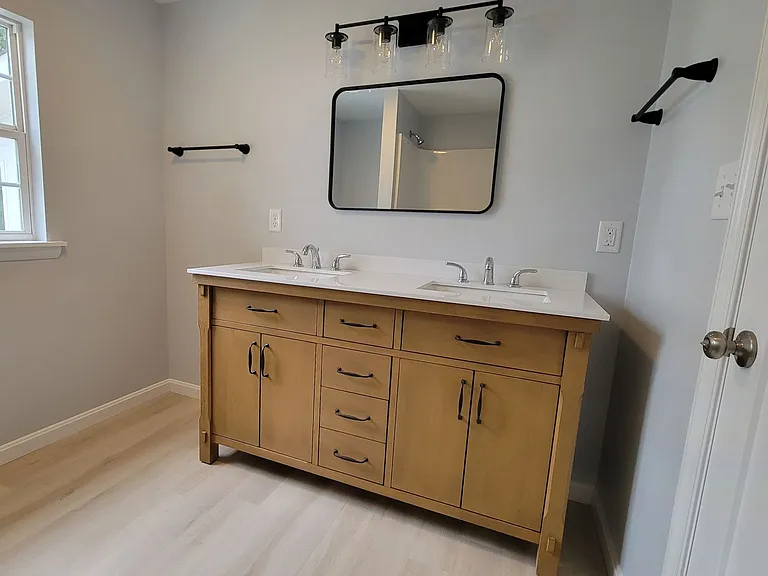 410 Spruce St #201 — Photo 3