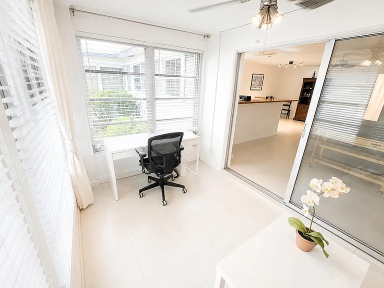 1207 S Drive Way #C — Photo 6
