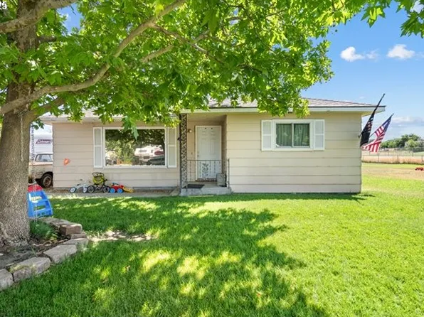 375 SE 4th St, Irrigon, OR 97844