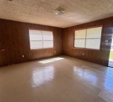 3rd image of 1412 Atkinson Dr