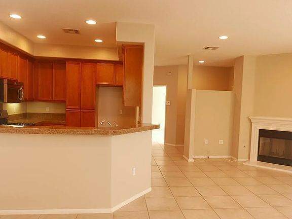 3rd image of 9445 Hendrix Ln