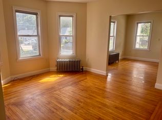 8-10 Stearns St #1, Worcester, MA 01603