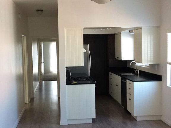 5th image of 16 18th Ave APT A