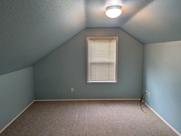 15530 8th Ave NE — Photo 10
