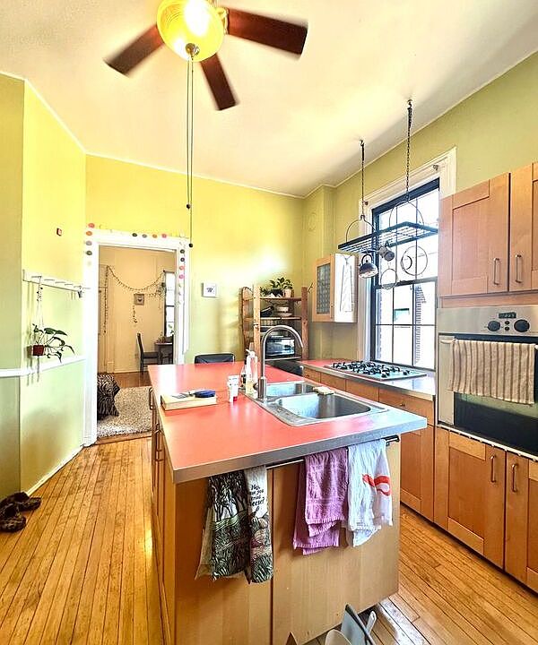 1st image of 1816 S Racine Ave #3R
