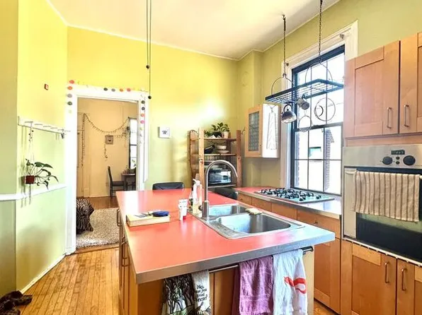 1816 S Racine Ave #3R, Chicago, IL 60608