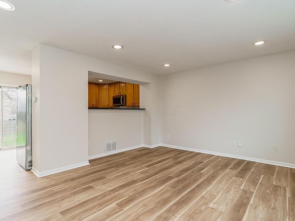3rd image of 2968 Phoenix Ave