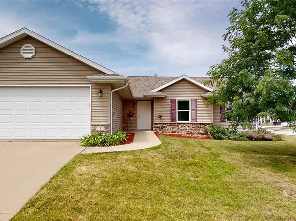 3 Thistle Ct, Iowa City, IA 52240