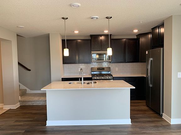 4th image of 4825 Martingale Dr