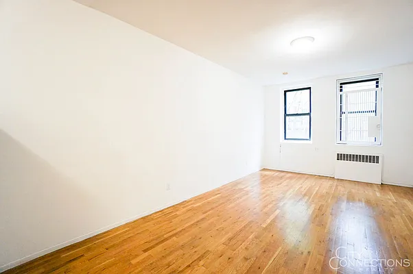 Rented by City Connections Realty | media 16