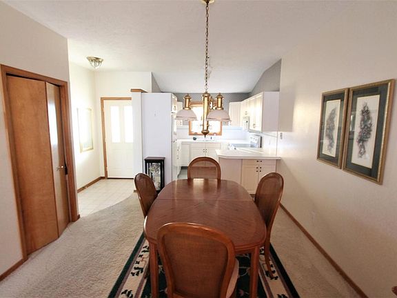 4th image of 6297 Springmont Dr #28