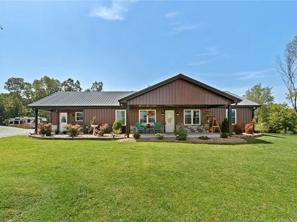 18295 Peterson Rd, Gentry, AR 72734