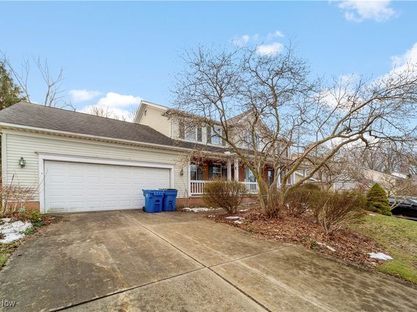 34210 Beacon Dr, Willoughby, OH 44094