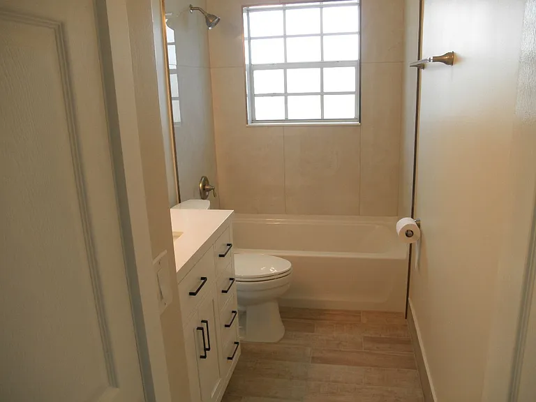 1154 W Camino Real — Photo 27