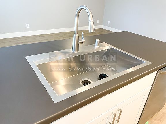2nd image of 4139 33rd St #8