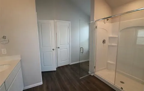 4 bed, 2106 sqft, $2,399 — Photo 4