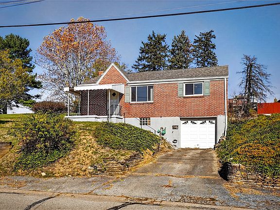2nd image of 813 Alberta Dr